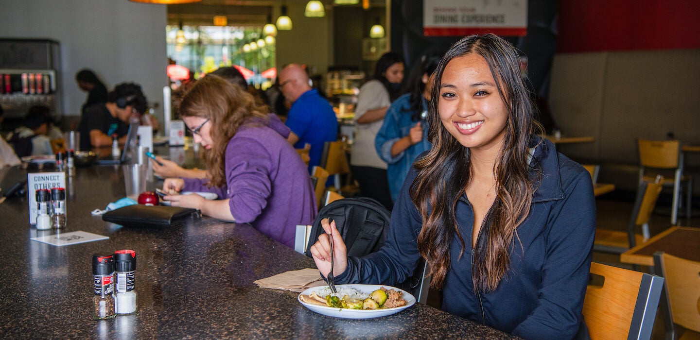 Dining Services Reusable Containers : Office of Student Life